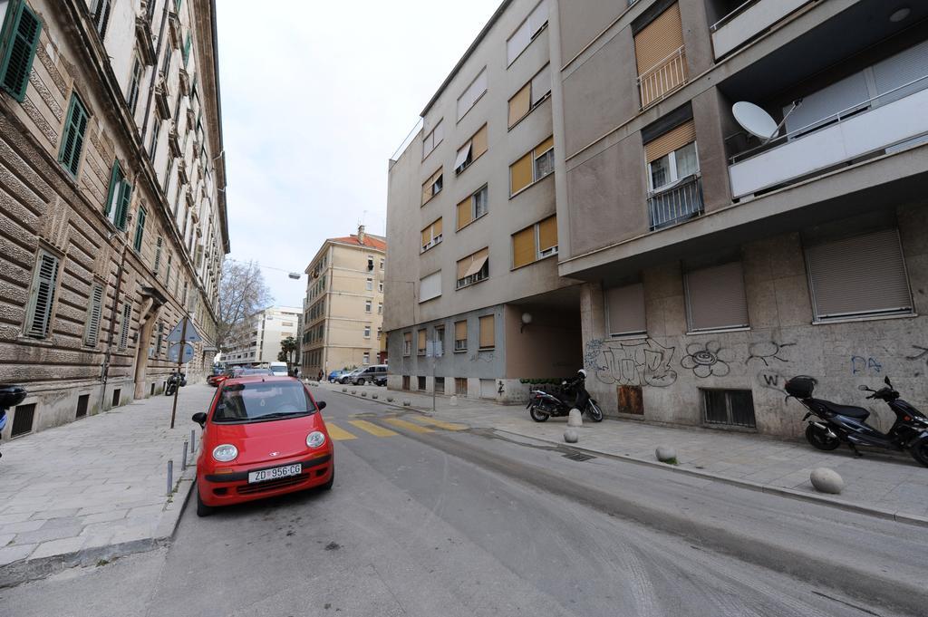 Little Cosy Apartment Ζαντάρ Εξωτερικό φωτογραφία